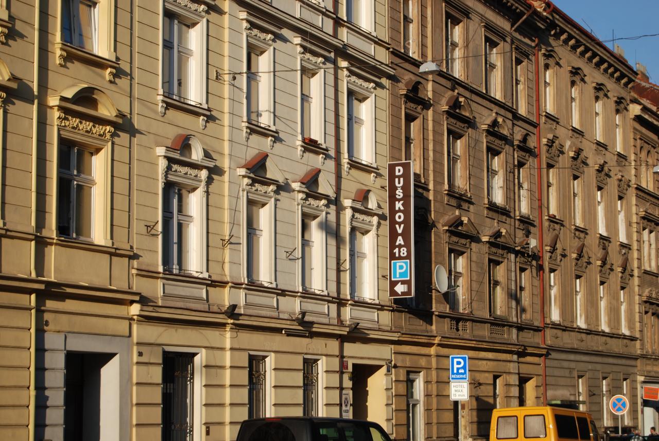 Duskova Apartments براغ المظهر الخارجي الصورة