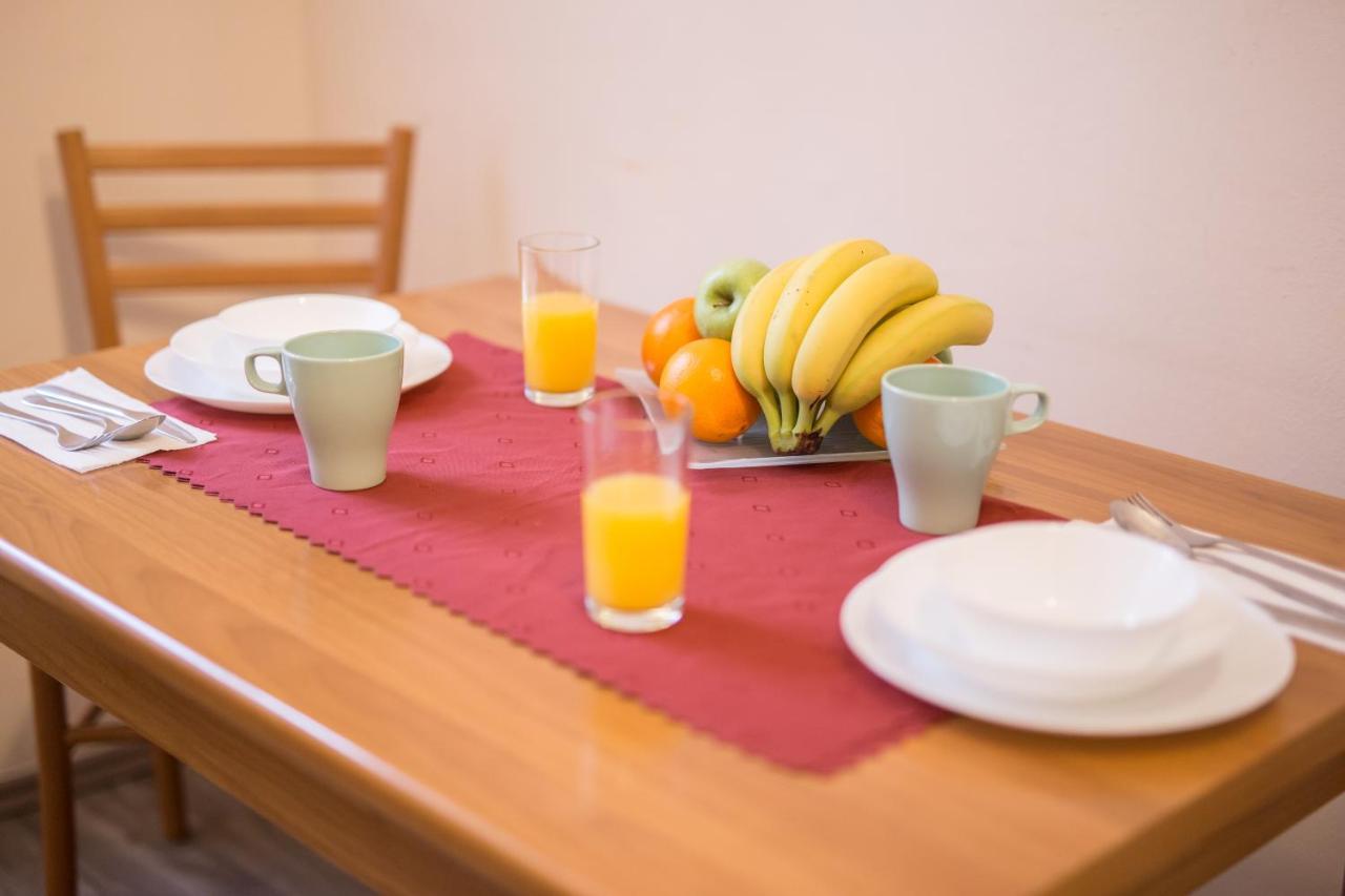 Duskova Apartments براغ المظهر الخارجي الصورة