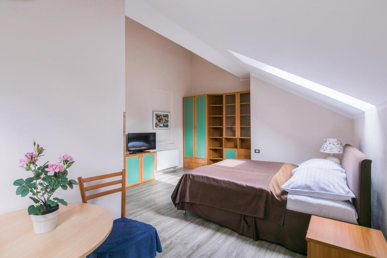 Duskova Apartments براغ المظهر الخارجي الصورة