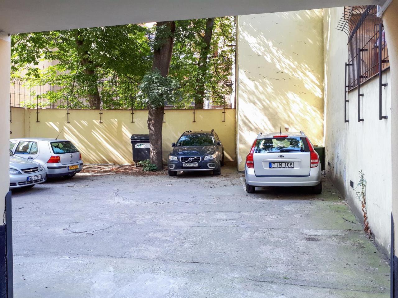 Duskova Apartments براغ المظهر الخارجي الصورة