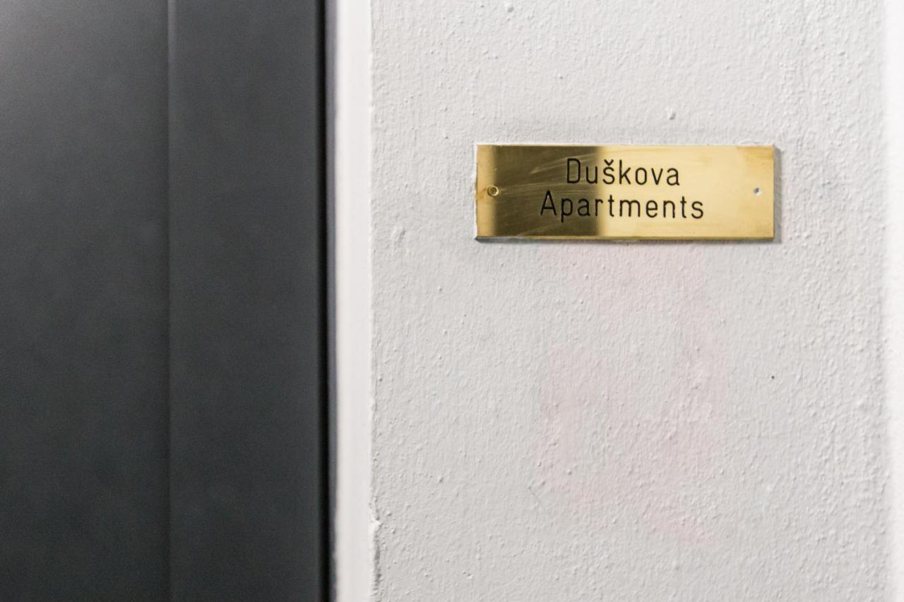 Duskova Apartments براغ المظهر الخارجي الصورة