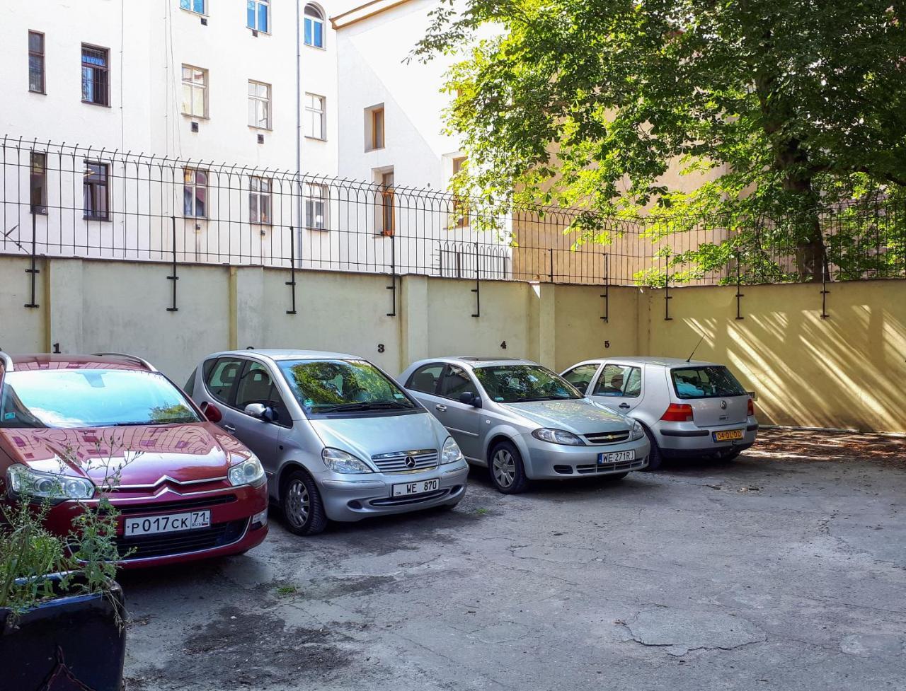 Duskova Apartments براغ المظهر الخارجي الصورة