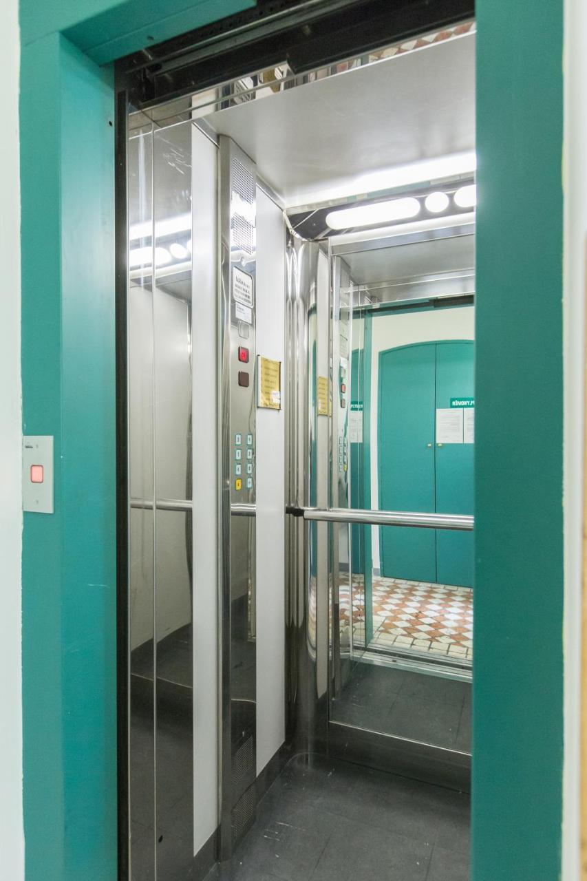 Duskova Apartments براغ المظهر الخارجي الصورة