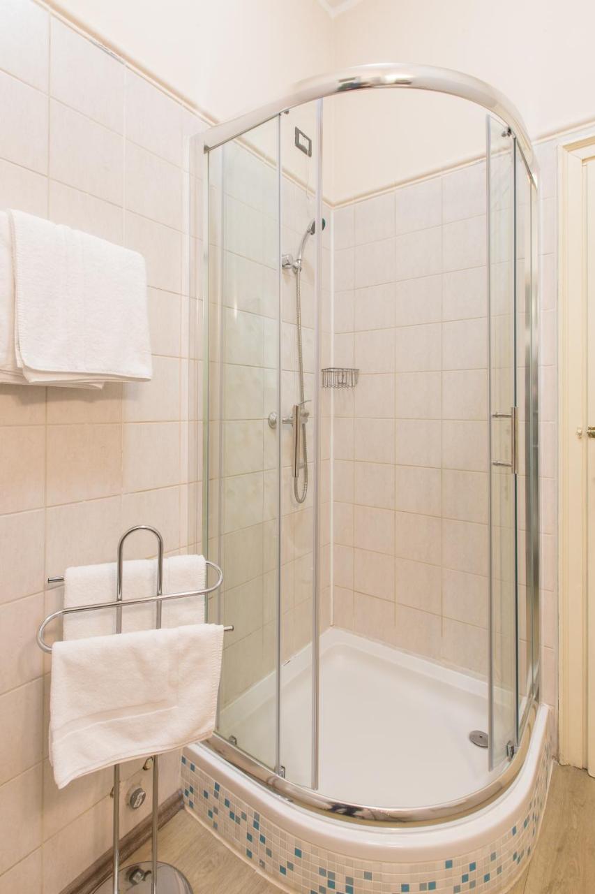 Duskova Apartments براغ المظهر الخارجي الصورة